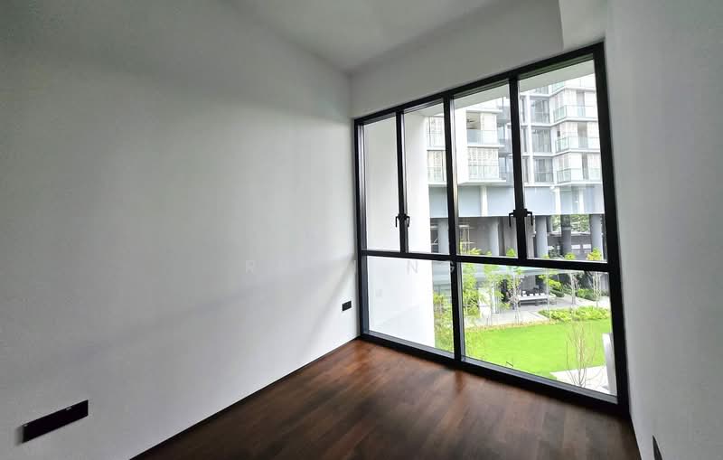 3 Holland Village Way photo 5