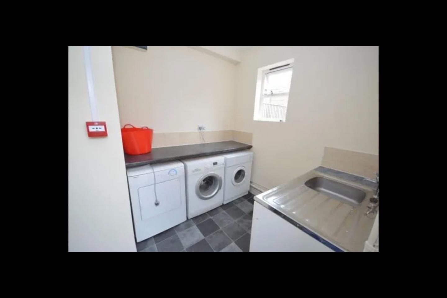 Bedsit, Uppingham Road, LE5, N1 7GU photo 4