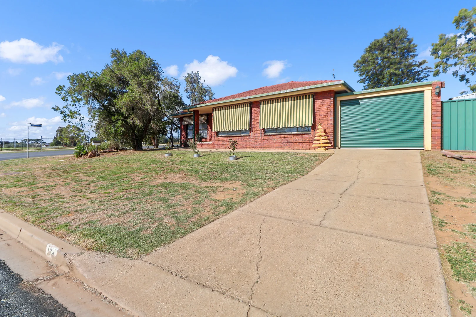 Additional image 2 of 174 Fernleigh Road, Mount Austin NSW 2650