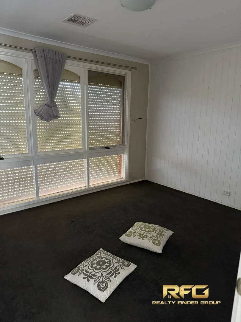 Additional image 4 of 40 Carina Dr, Melton VIC 3337
