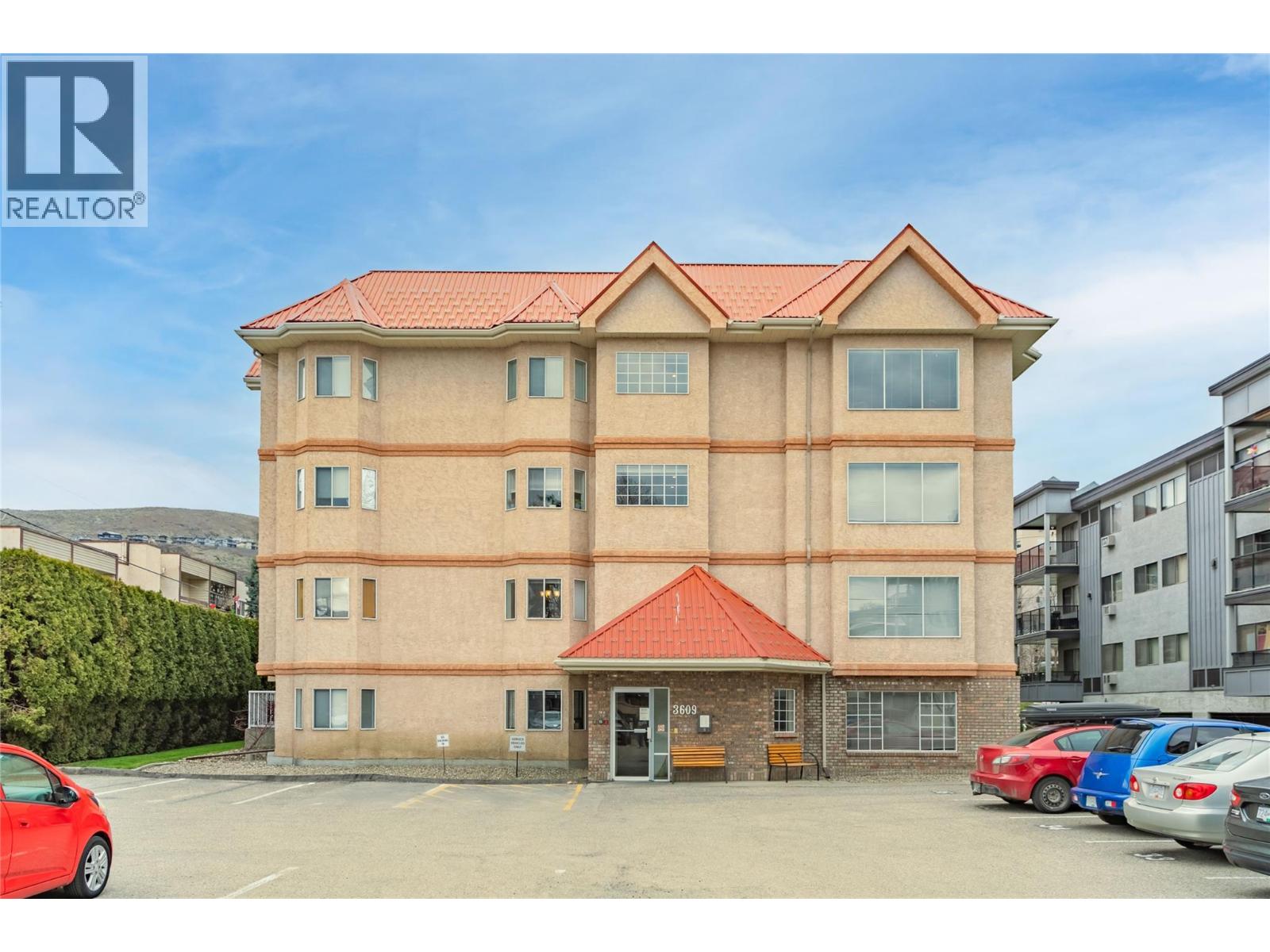3609 30 Avenue Unit# 305