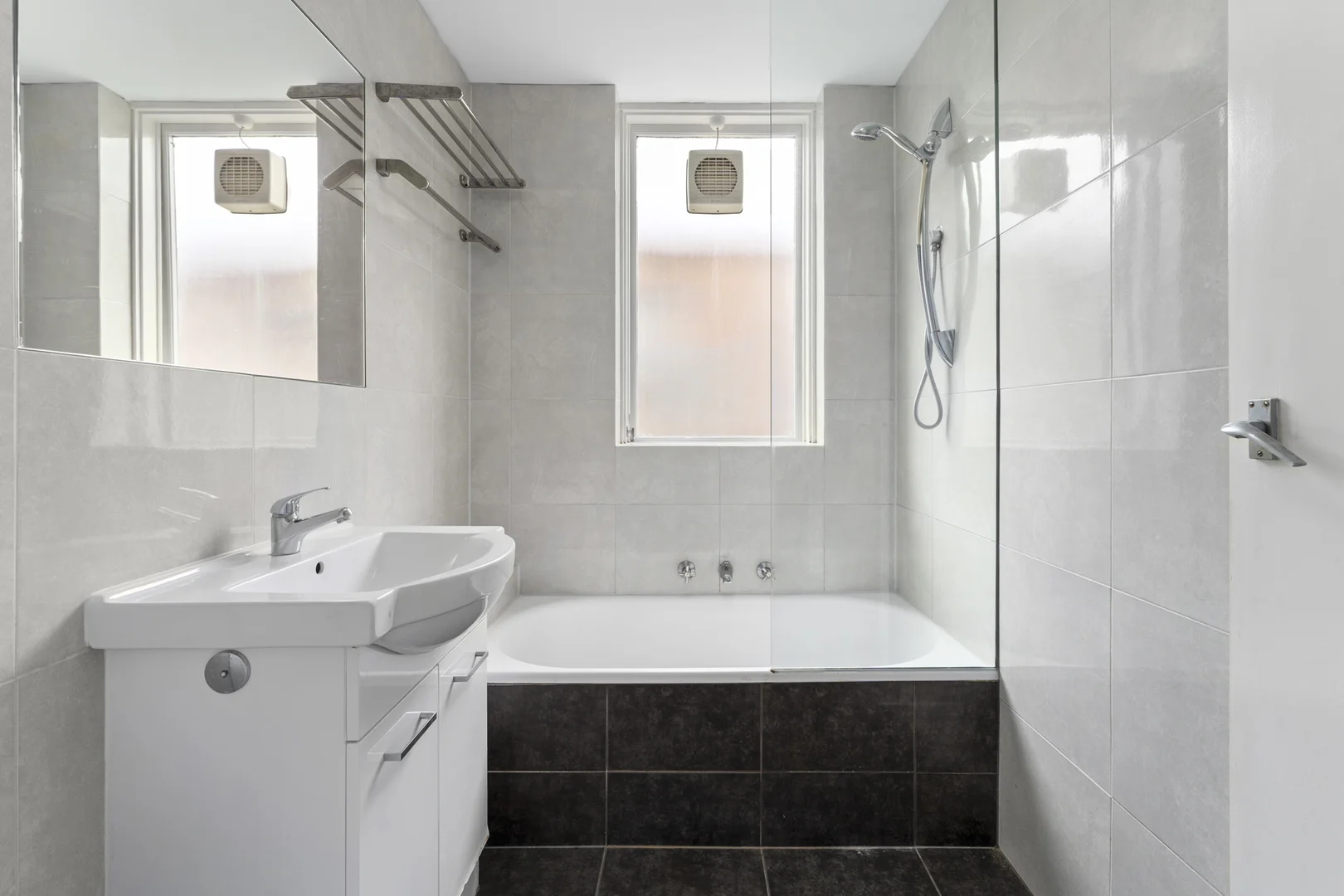 Additional image 5 of 4/305 Riversdale Road, Hawthorn East VIC 3123