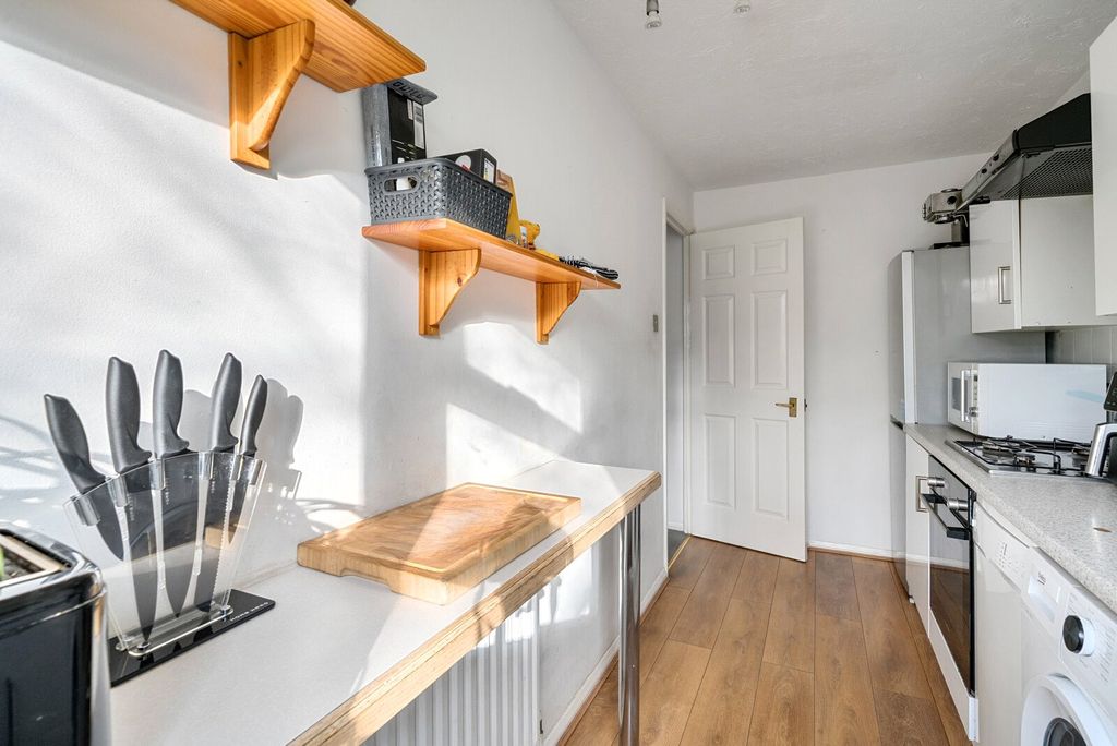 Additional image 9 of 1 bed maisonette for saleEyston Drive, Weybridge KT13