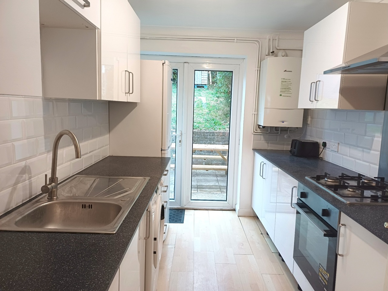 4 Bed Terraced House, Uplands Road, BN1, N1 7GU photo 3