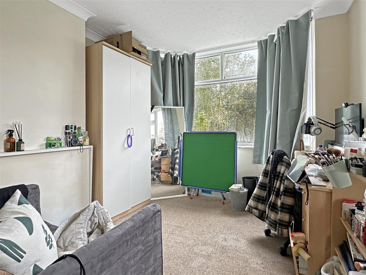 3 Bed Flat, Harvey Goodwin Avenue, CB4, N1 7GU photo 2