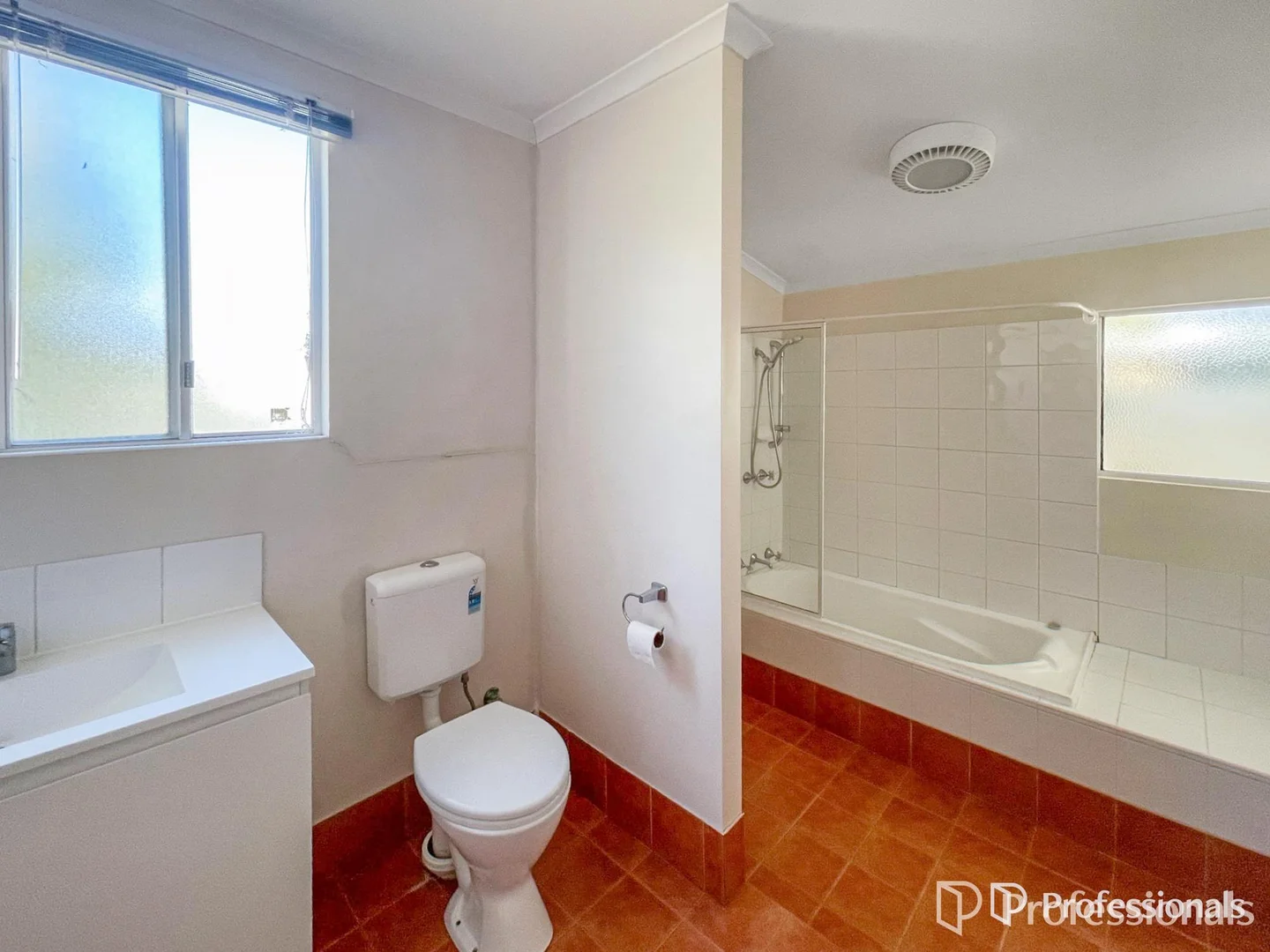 Additional image 10 of 137 Campbell Street, West Lamington WA 6430