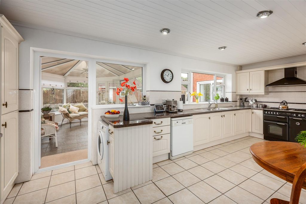 Additional image 10 of 4 bed detached house for saleAshleigh Road, Blackpill, Swansea SA2