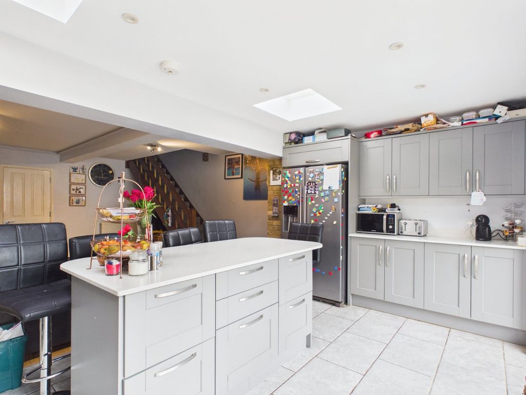 Additional image 10 of 3 bed end terrace house for saleAvondale Avenue, Staines-Upon-Thames, Surrey TW18