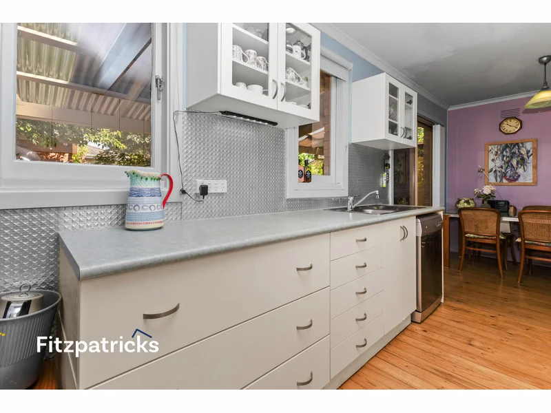 Additional image 3 of 32 Chifley Crescent, Kooringal NSW 2650