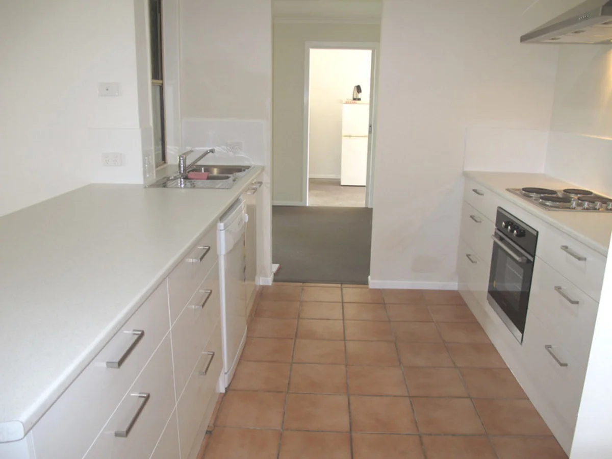 Additional image 2 of 5 Issell Place, Highland Park QLD 4211