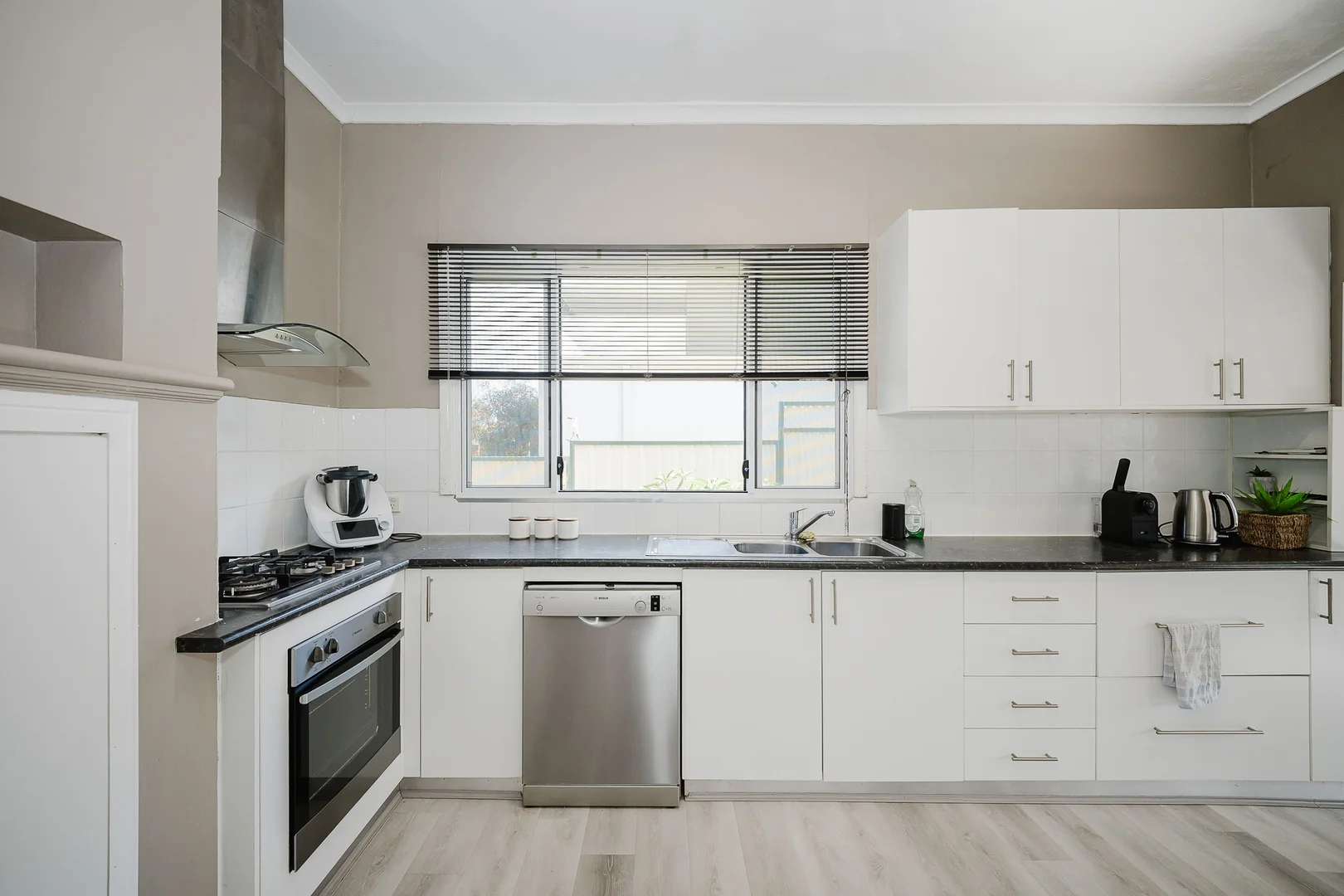 Additional image 10 of 50b Fifth Avenue, Shoalwater WA 6169