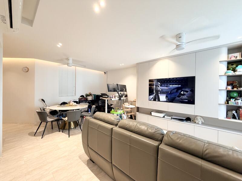9 Sengkang Square