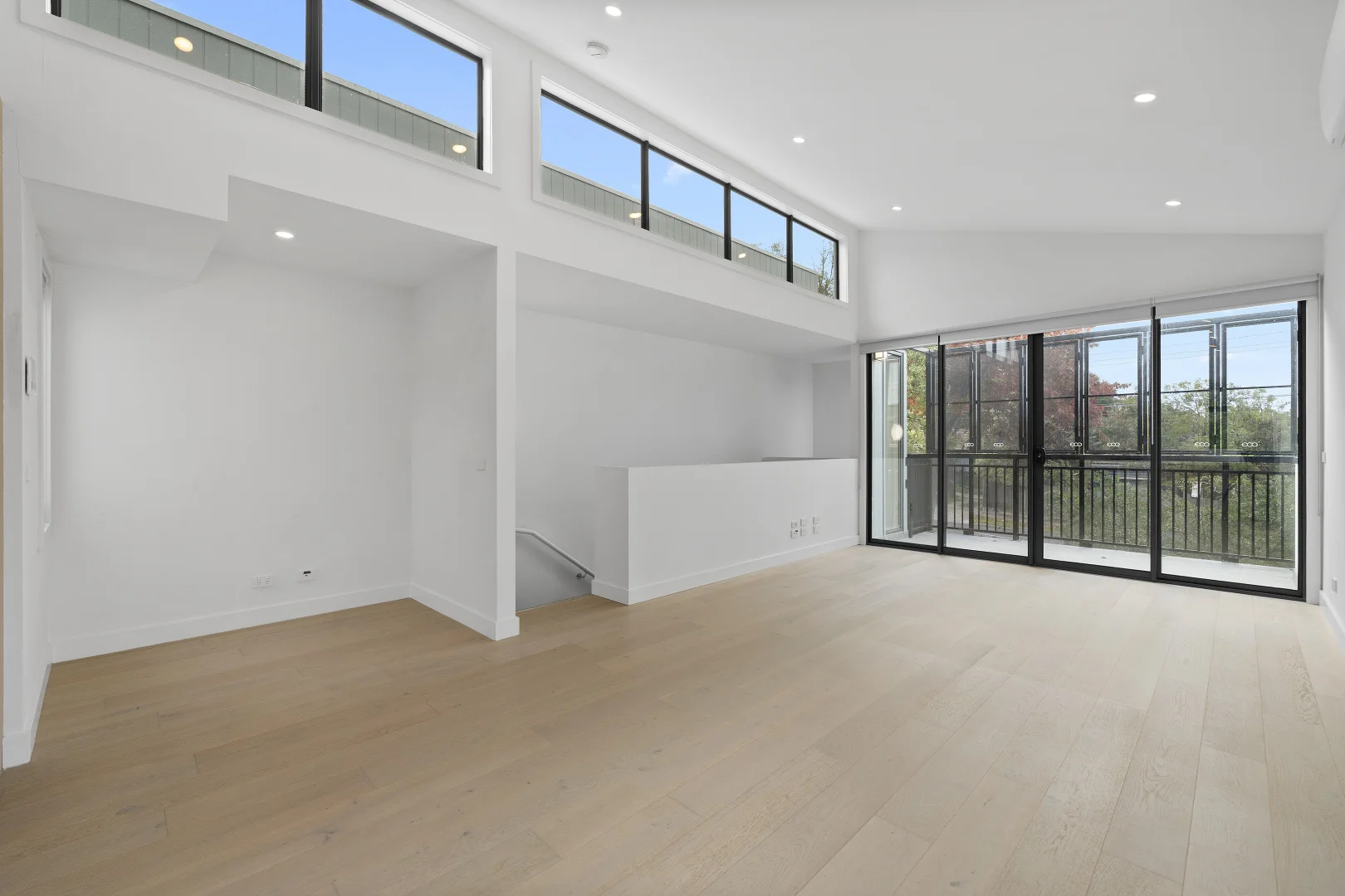 Additional image 3 of 1/51-53 Elgar Road, Burwood VIC 3125