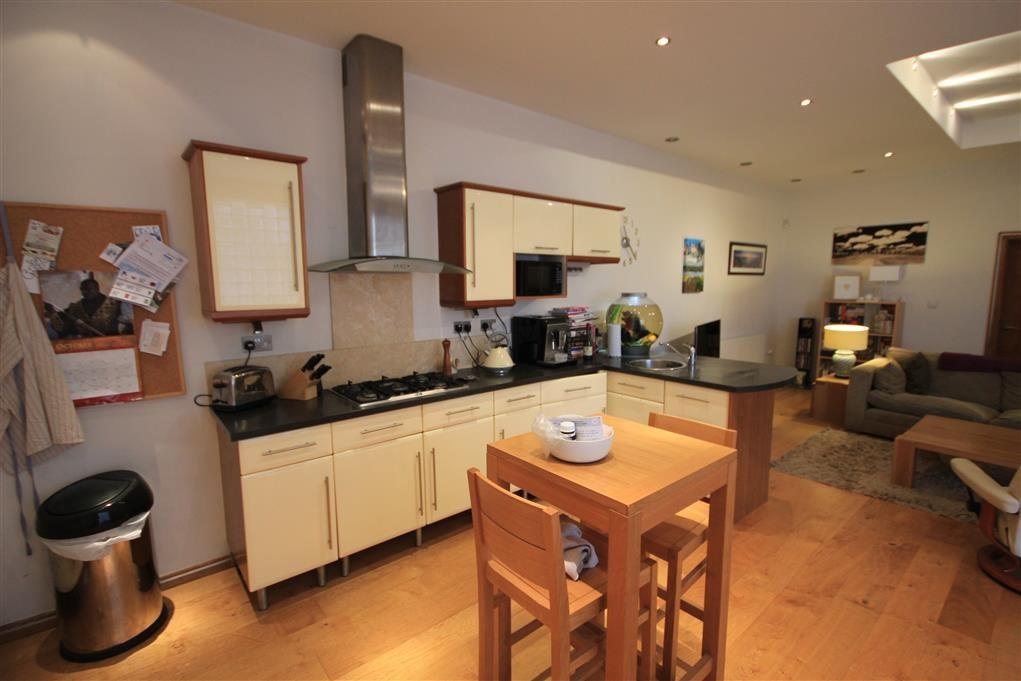 Additional image 5 of 2 Bed Flat, Alexandra House, RG1, N1 7GU