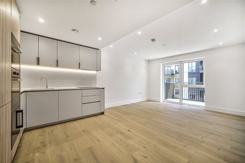 Palmer House, Parrs Way, London W6