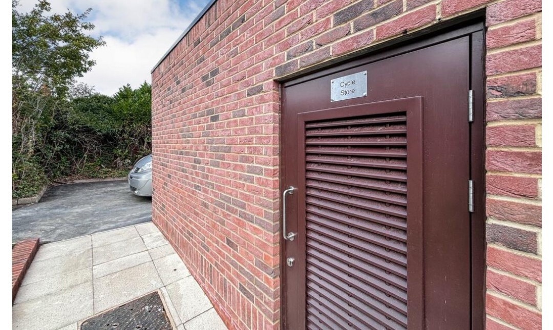 Additional image 8 of Studio Flat, Grovelands Road, RG30, N1 7GU
