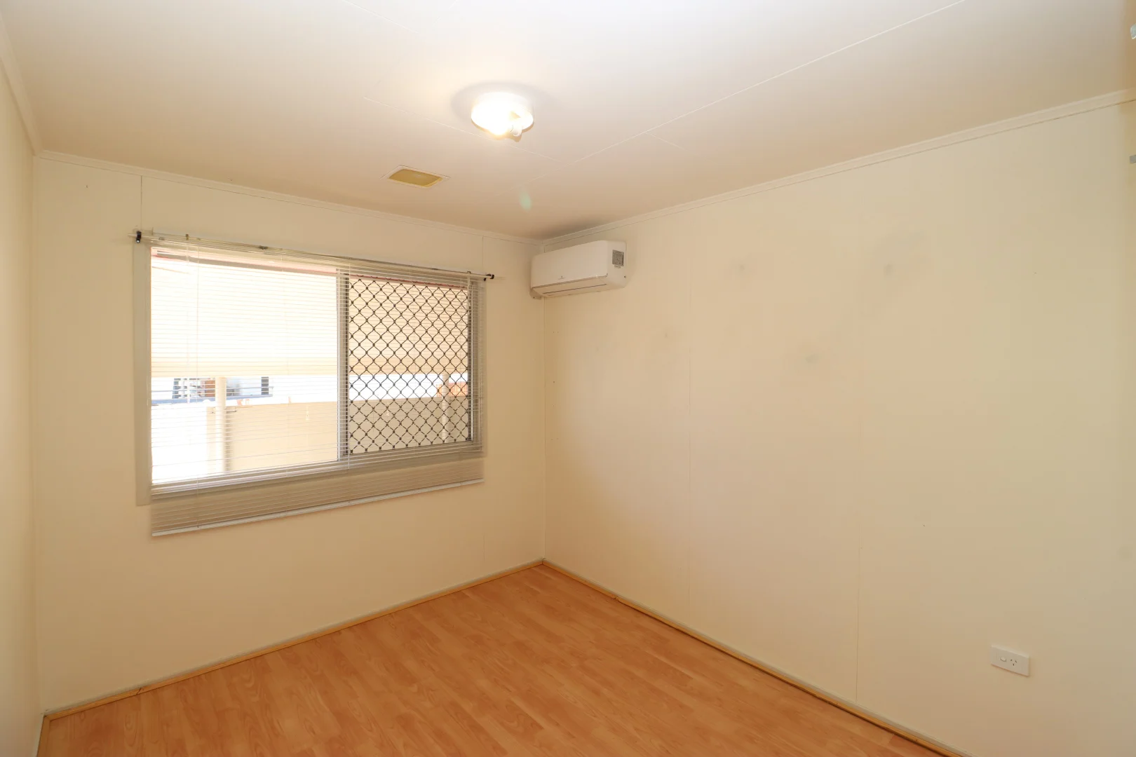 Additional image 4 of 10 Rosella Ave, Mount Isa QLD 4825