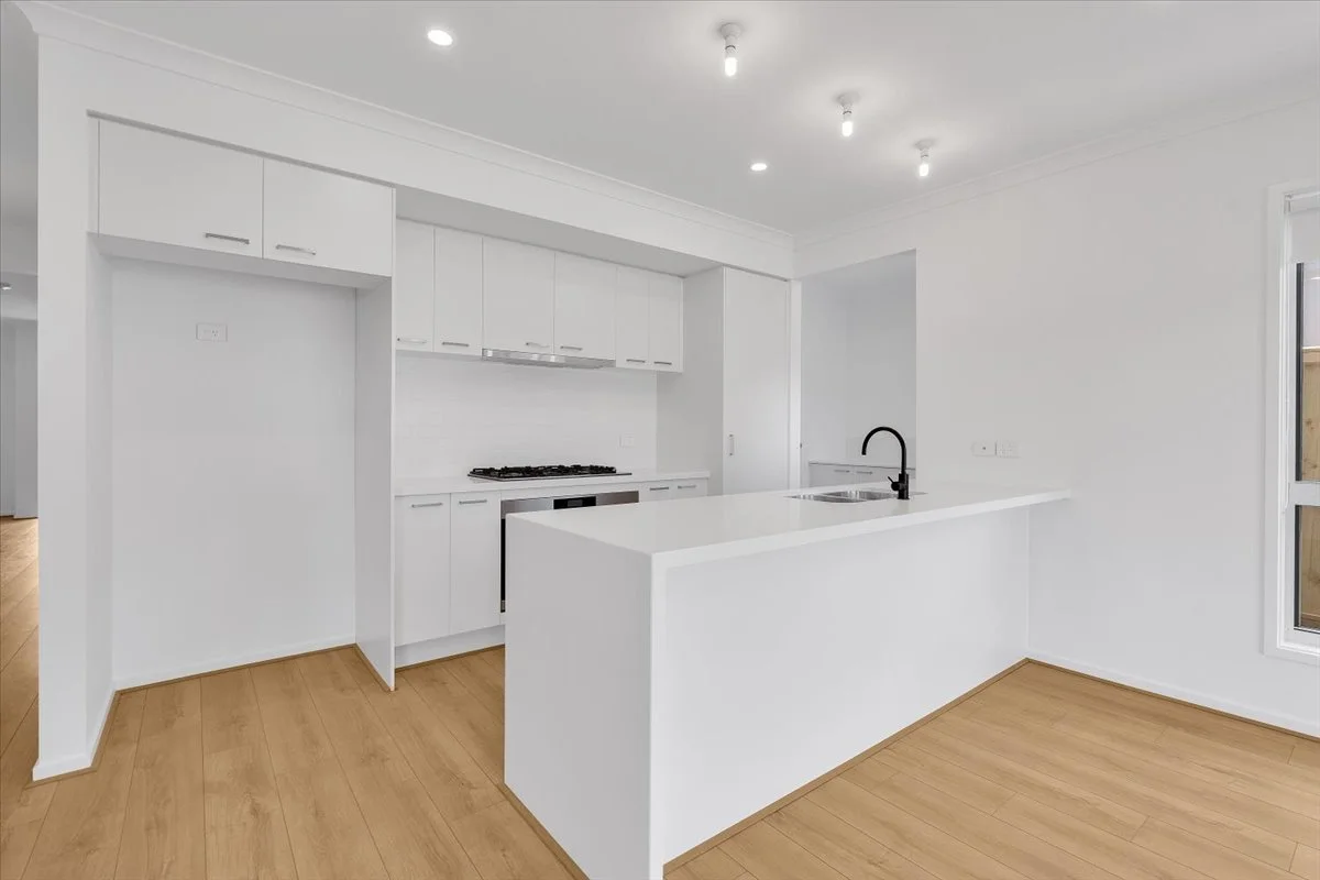 3 Brushton Street, Manor Lakes VIC 3024 photo 3