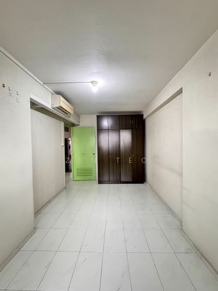 Additional image 3 of 418 Hougang Avenue 8