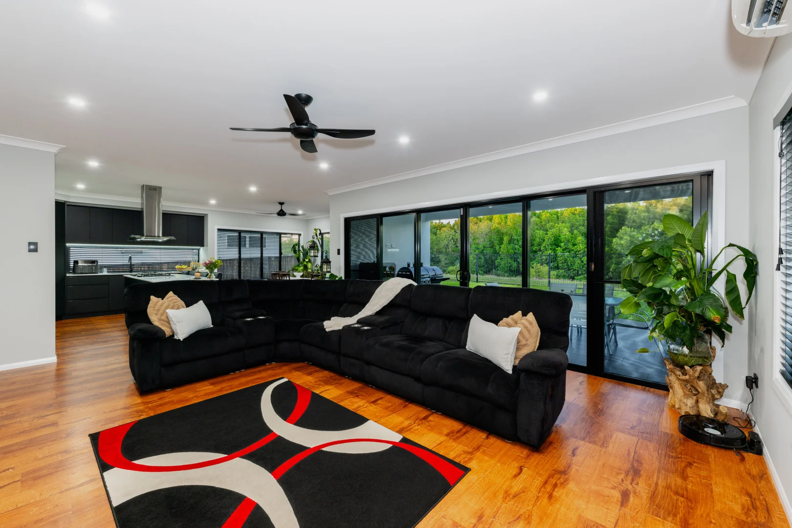 Additional image 8 of 28 Dune Parade, Bushland Beach QLD 4818