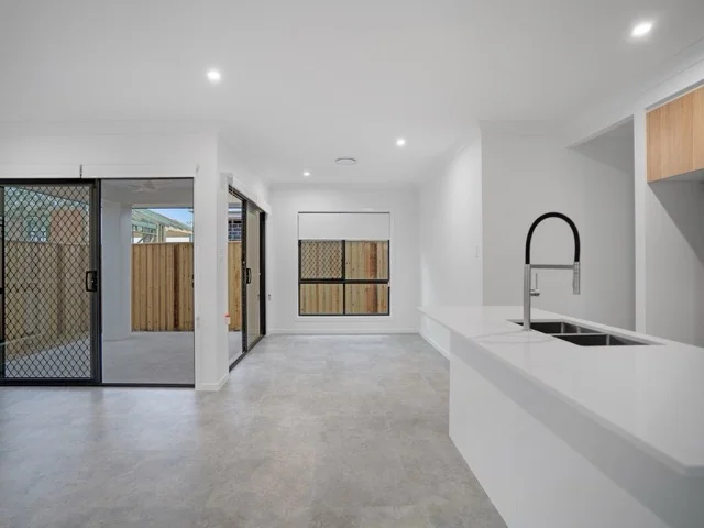 Additional image 5 of 105 Endeavour Circuit, South Maclean QLD 4280