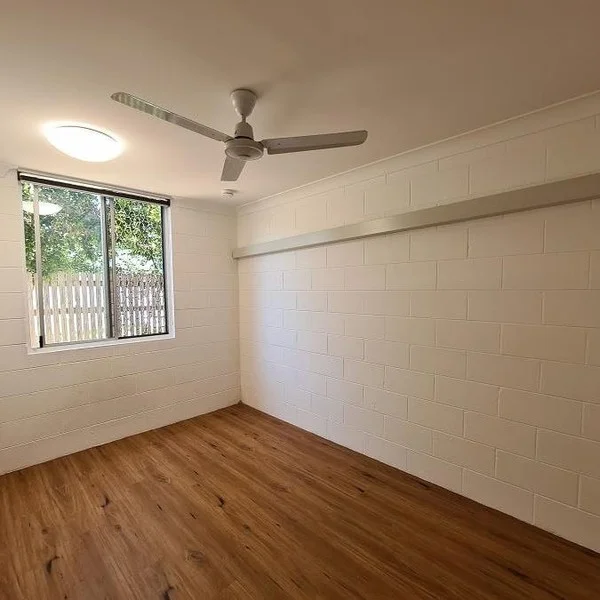 Additional image 7 of 2/32 Carr Street, Hermit Park QLD 4812