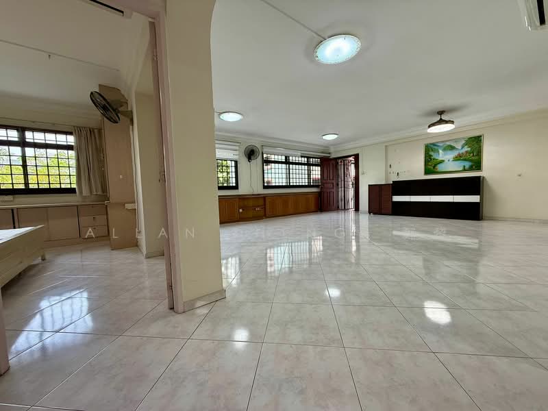 793 Woodlands Avenue 6 photo 3