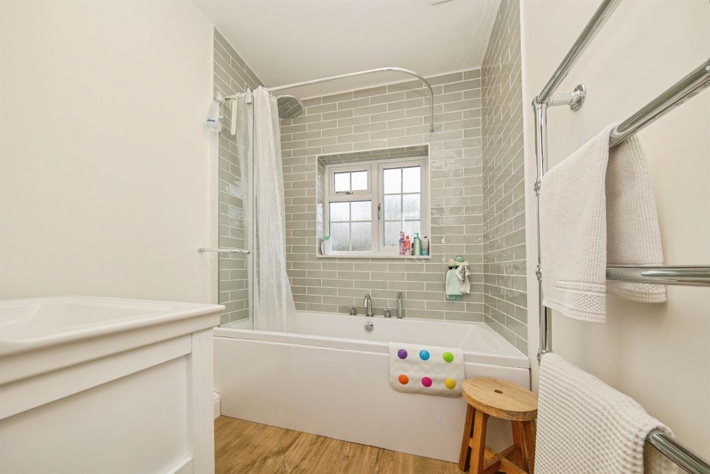 Additional image 16 of 4 bed detached house for saleIpswich Road, Holbrook, Ipswich IP9