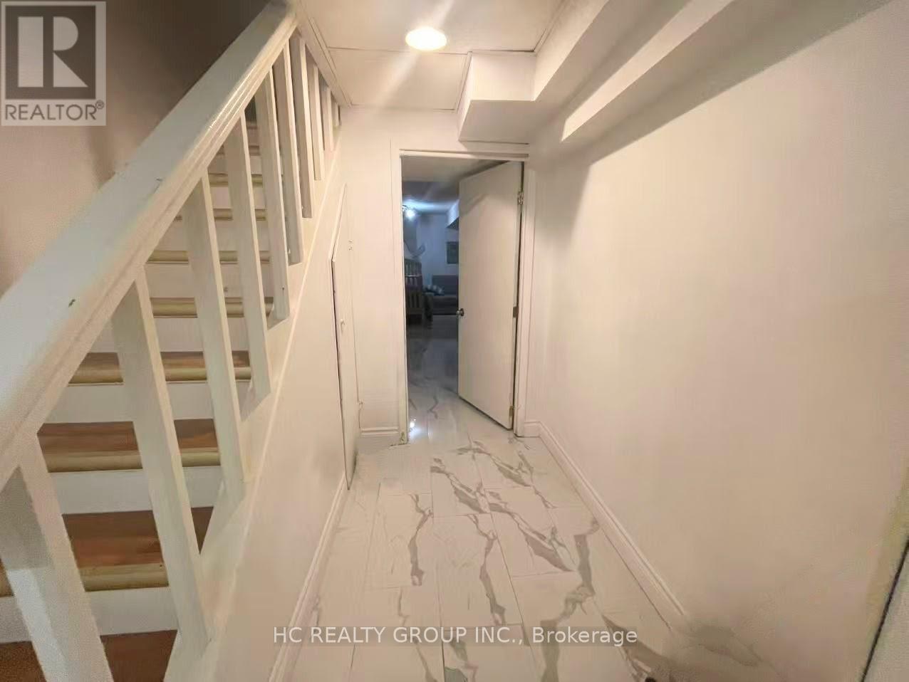 Additional image 2 of 3025 Cedarglen Gate, Mississauga, ON, L5C2V7