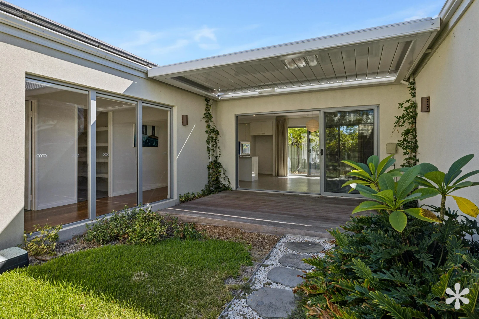 Additional image 18 of 17 Lurnea Place, Karawara WA 6152