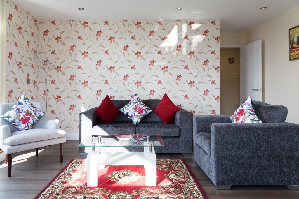 2 Bed Penthouse, Mill Park, CB1, N1 7GU