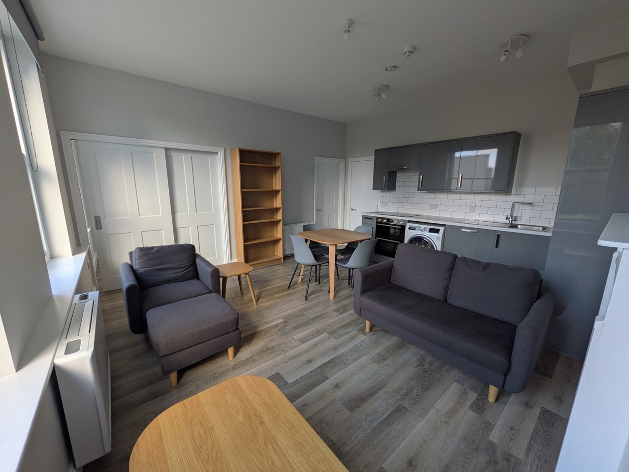 2 Bed Flat, Hills Road, CB2, N1 7GU photo 2