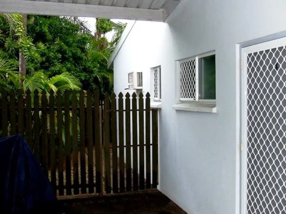 Additional image 3 of 4/13 Undoolya Street, Tiwi NT 0810