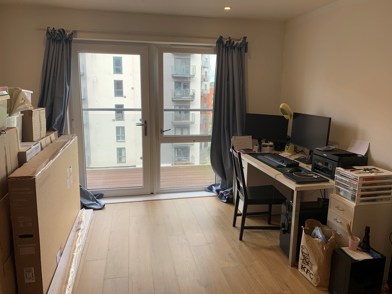 2 Bed Flat, Centenary Plaza, SO19, N1 7GU