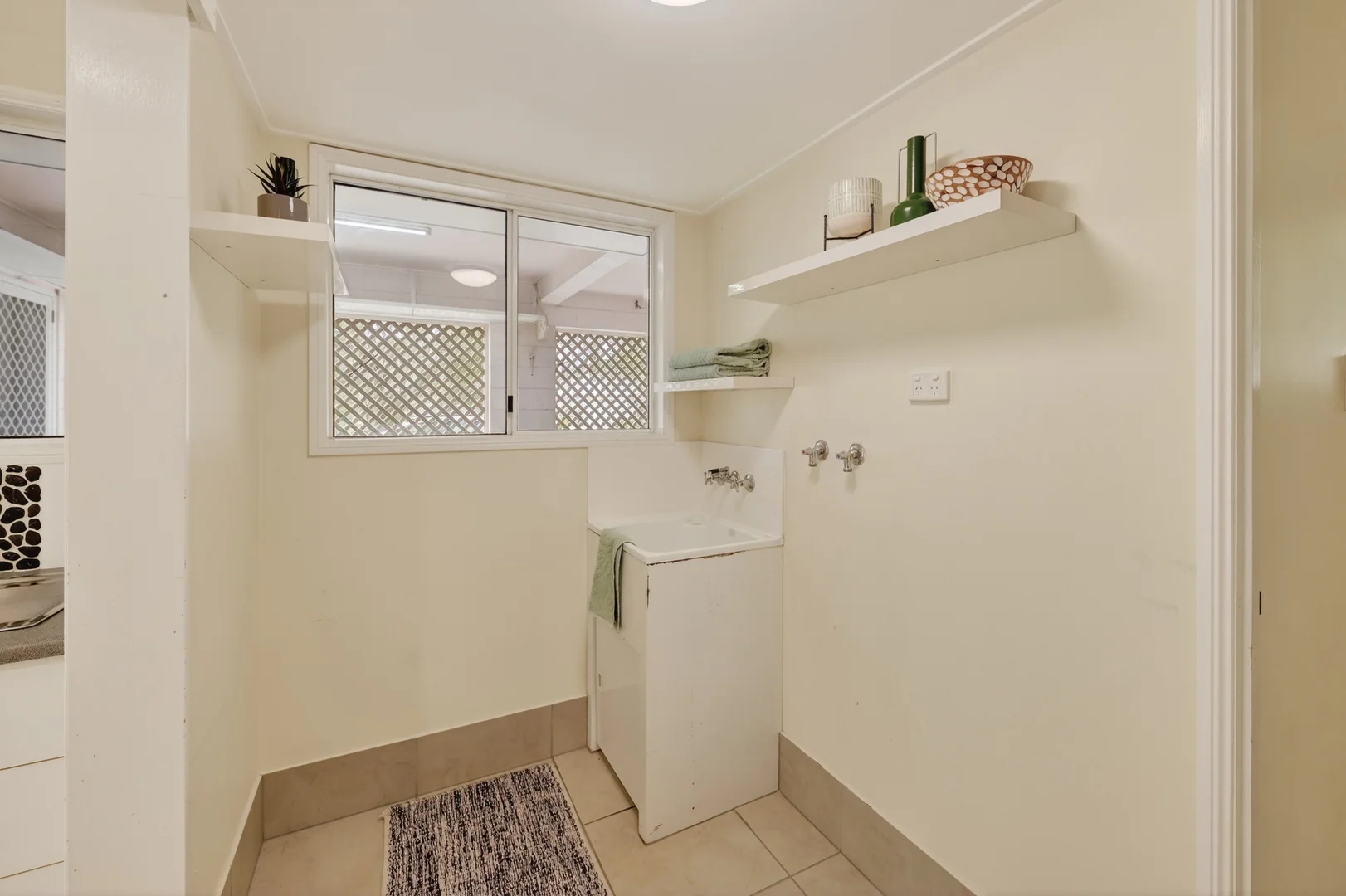 Additional image 11 of 1/22 Gladstone Street, Pimlico QLD 4812