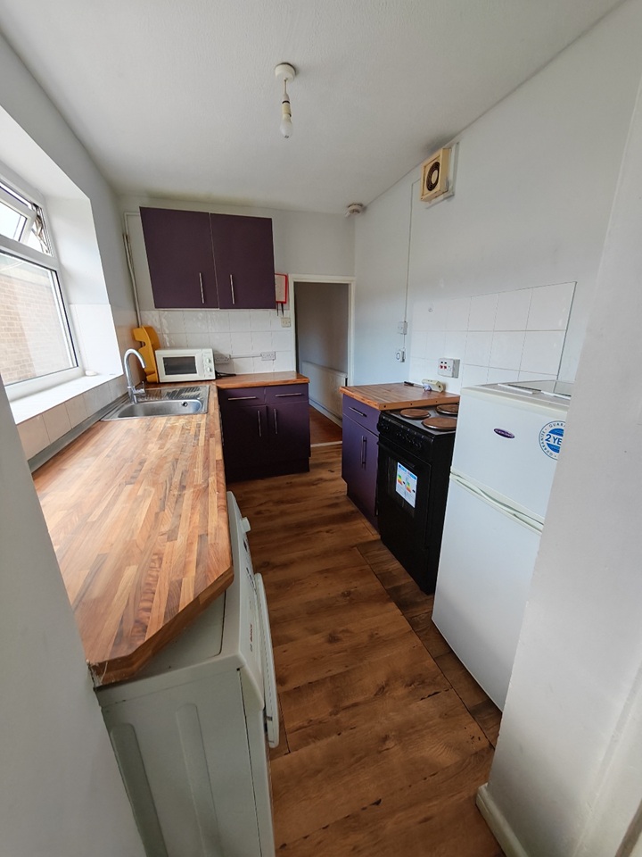 Additional image 4 of Room in a Shared House, Dover Street, SO14, N1 7GU