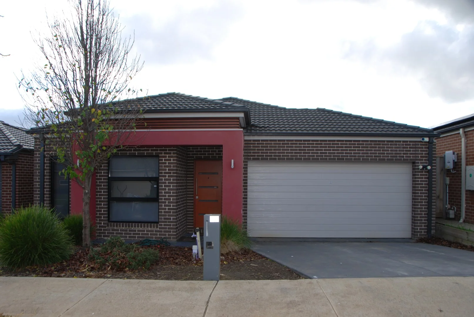 24 Pamplona Way, Clyde North VIC 3978