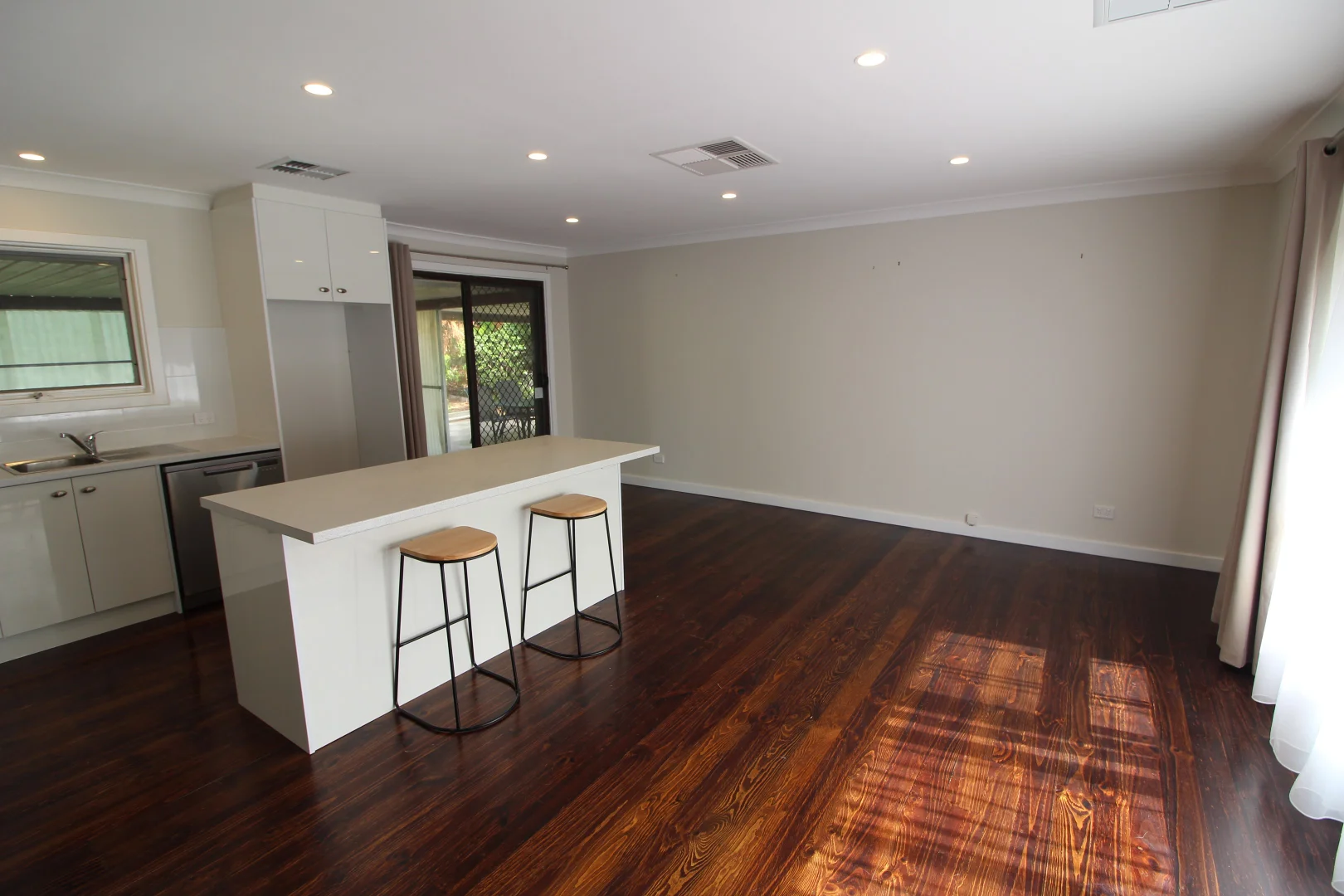 71 Galloway Road, O'Sullivan Beach SA 5166 photo 5