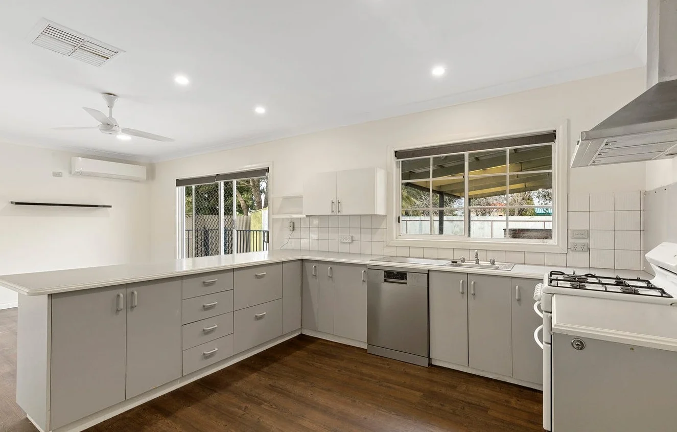 37 Dunlop Street, Yarrawonga VIC 3730 photo 4