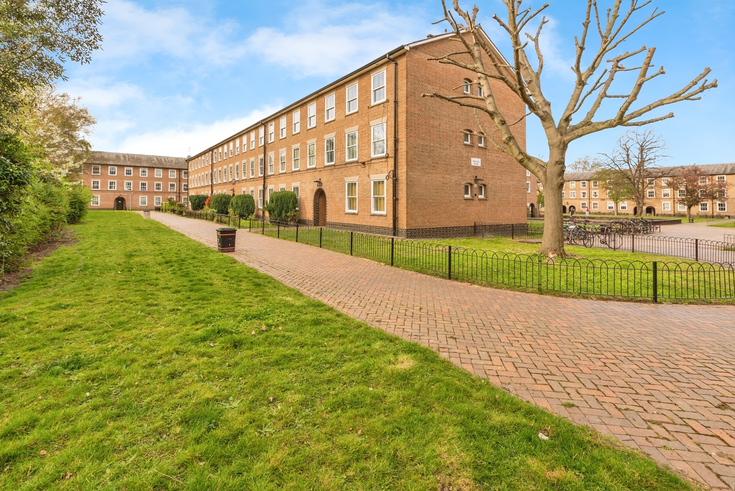2 Bed Flat, Islington, N7, N1 7GU photo 3