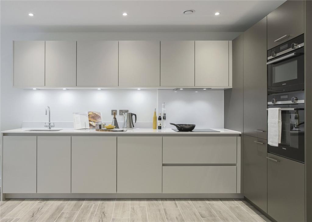 Additional image 7 of 2 Bed Flat, The Redwoods, CB3, N1 7GU
