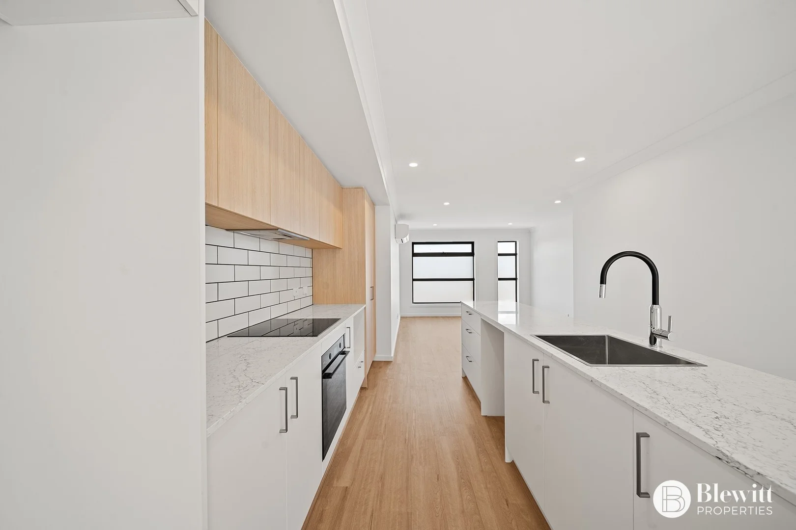 18/40 Fred Daly Avenue, Coombs ACT 2611