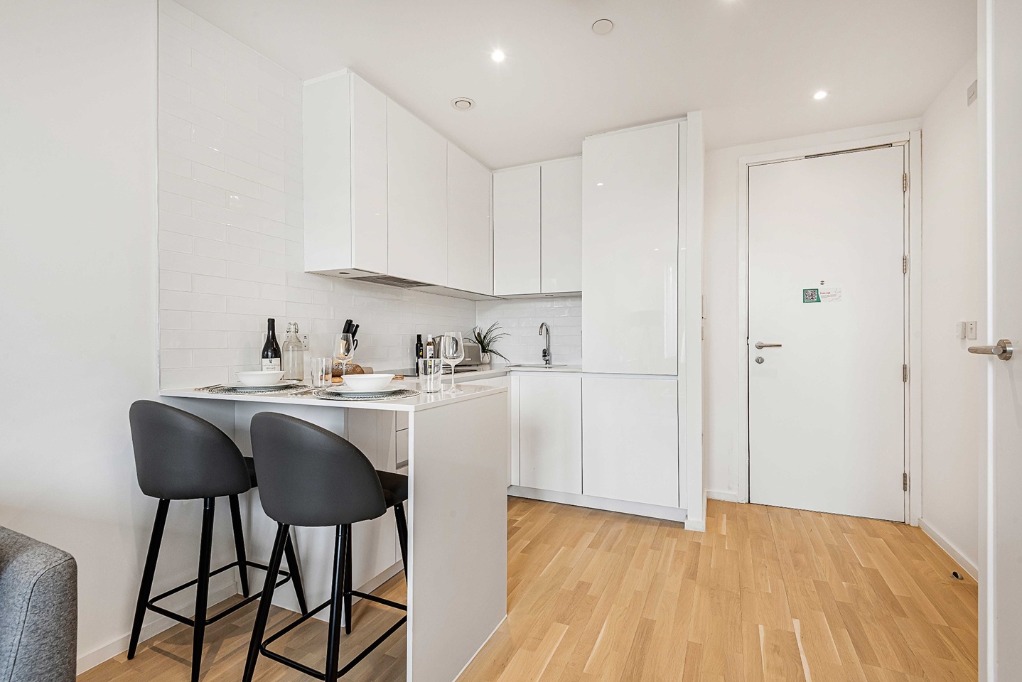 1 Bed Flat, Gravity Royal Heights, RG1, N1 7GU photo 5