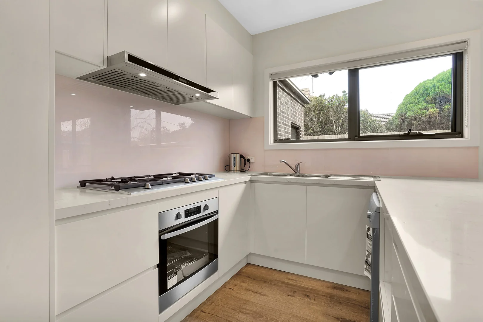 Additional image 3 of 1/5 Dobson Avenue, Oakleigh East VIC 3166