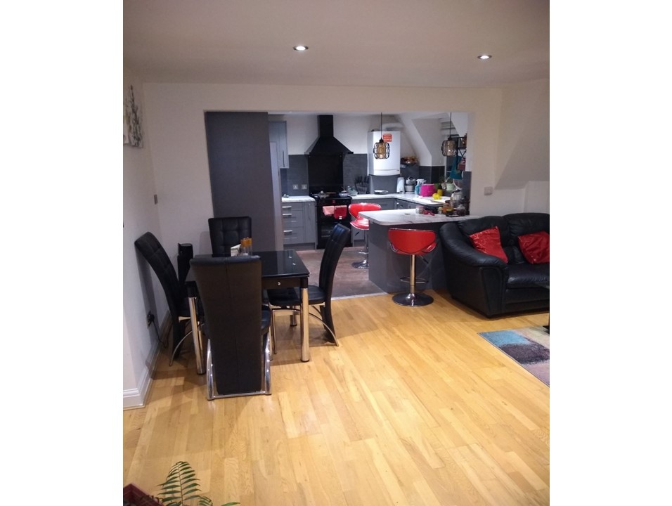 Additional image 2 of 3 Bed Flat, London Road, RG1, N1 7GU