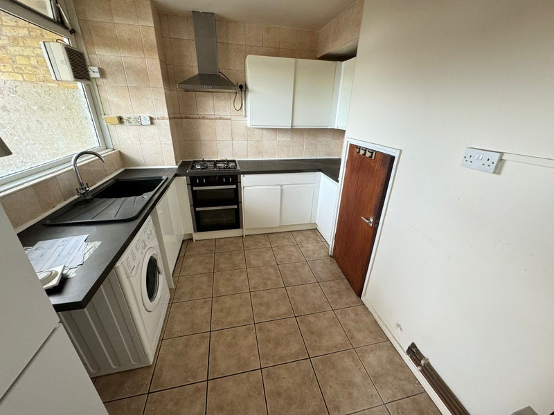 Room in a Shared Flat, Commercial Road, E1, N1 7GU photo 4