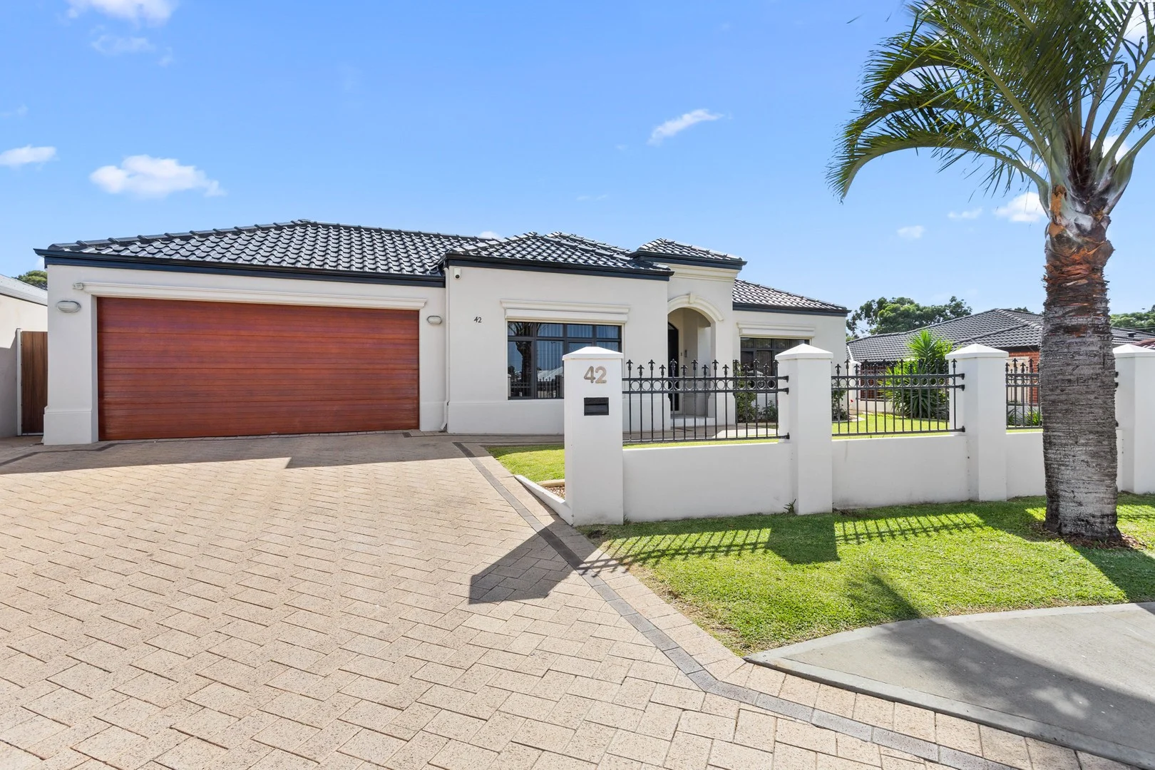 42 Zlinya Circle, Spearwood WA 6163