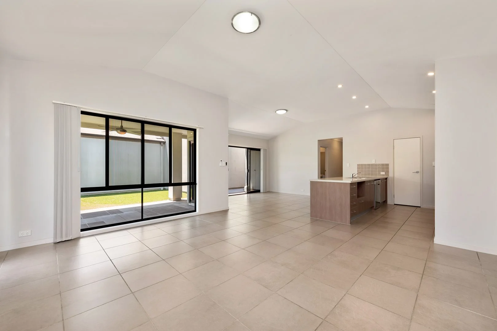 85/1 Celestial Court, Carina QLD 4152