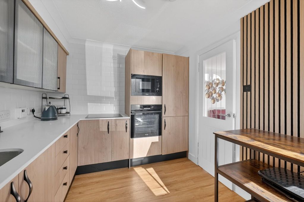 Additional image 8 of 2 bed flat for saleCurlinghall, Largs KA30