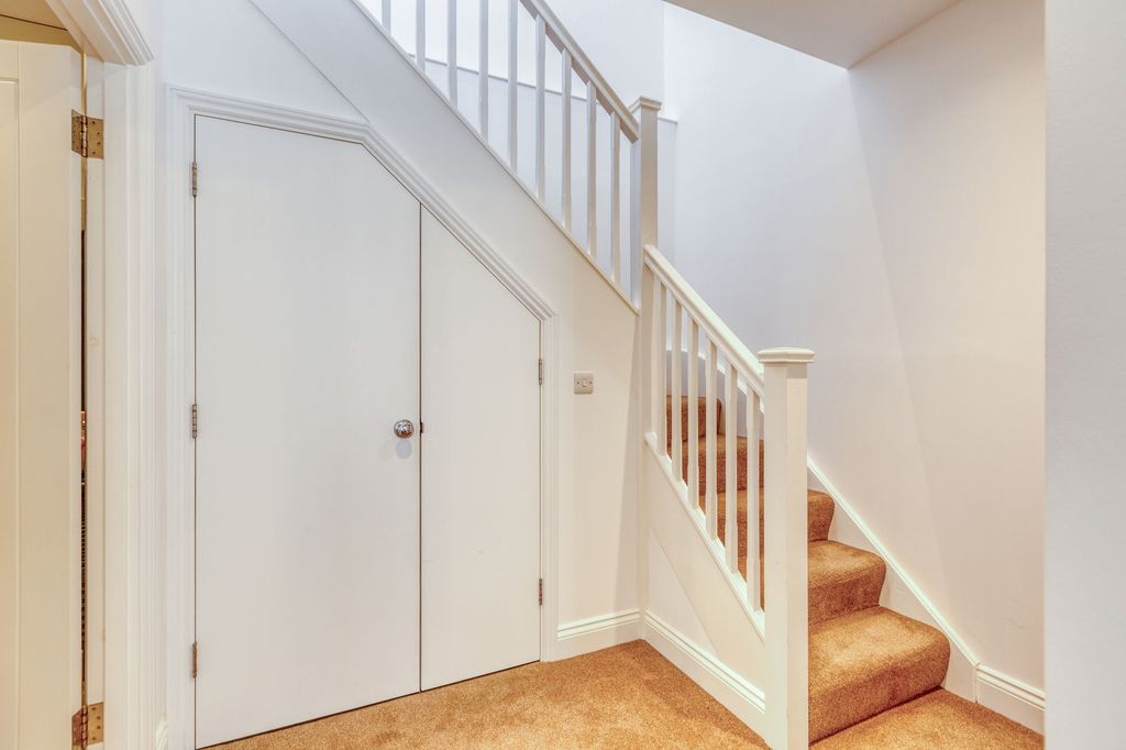 Additional image 12 of 2 bed flat for saleE005 Nightingale House, College Gardens, St Helier JE2